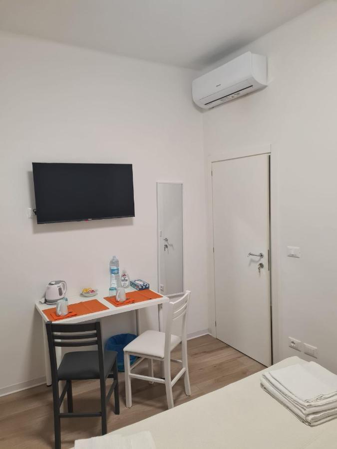 Lu.Na Apartment โบโลญญา ภายนอก รูปภาพ