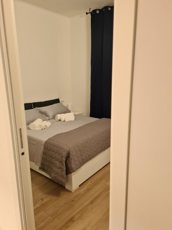 Lu.Na Apartment โบโลญญา ภายนอก รูปภาพ