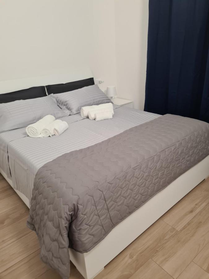Lu.Na Apartment โบโลญญา ภายนอก รูปภาพ